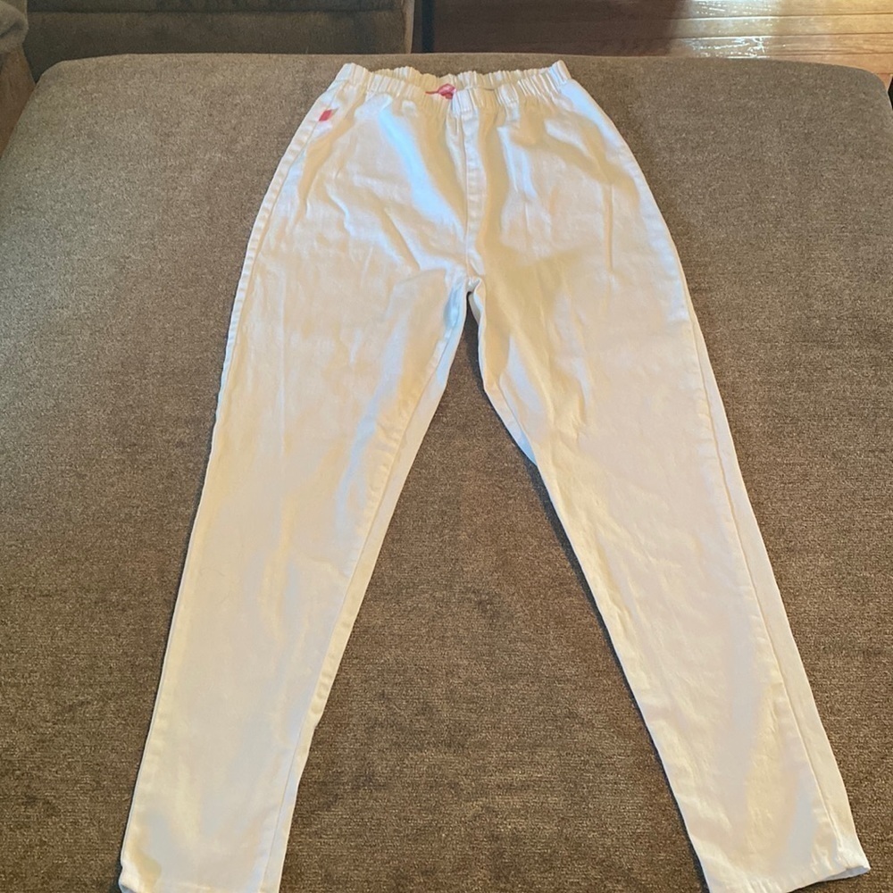 Woman within elastic waist pants; size 14W